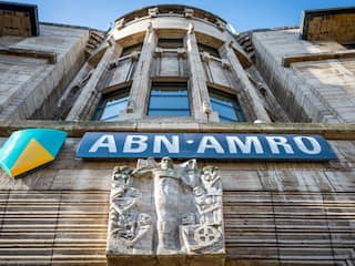ABN Amro biedt 4 procent hoger loon in cao-onderhandeling