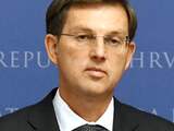 Premier Slovenië kondigt vertrek aan