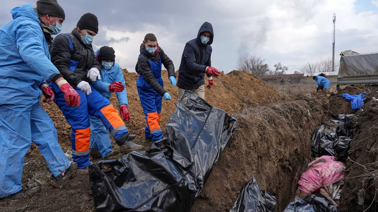 Finora, 16.000 corpi di civili trovati in fosse comuni a Mariupol |  ADESSO