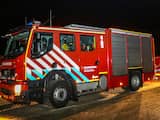 Vrouw gered met hoogwerker bij grote brand in Hilversum