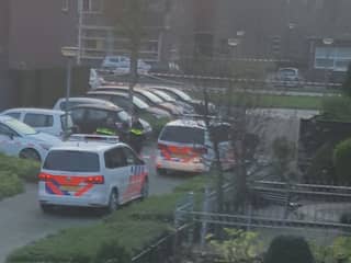 Man zwaargewond na schietpartij in Almere