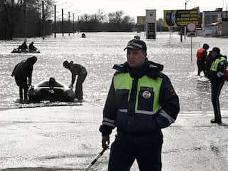 Al meer dan 100.000 mensen geëvacueerd na overstromingen Rusland