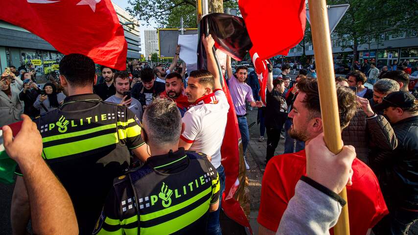 Turkse Nederlanders vieren verkiezingswinst Erdogan