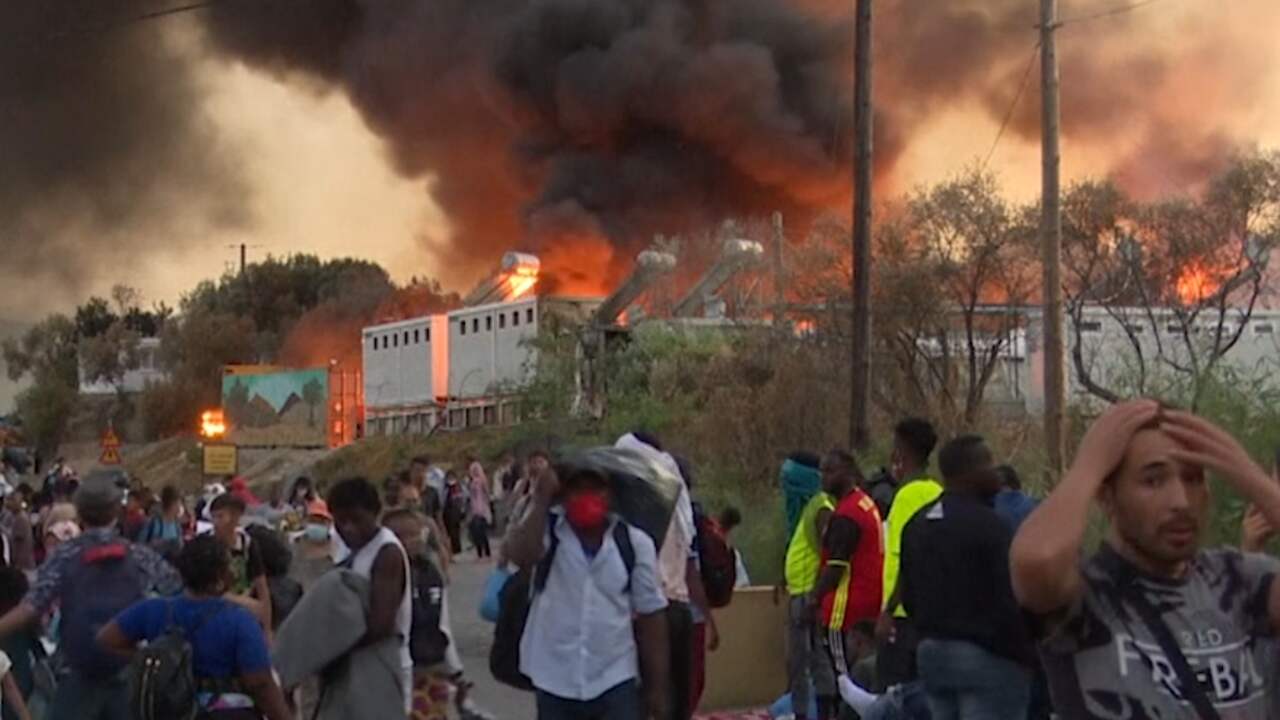 Beeld uit video: Opnieuw brand in overbevolkt migrantenkamp Moria