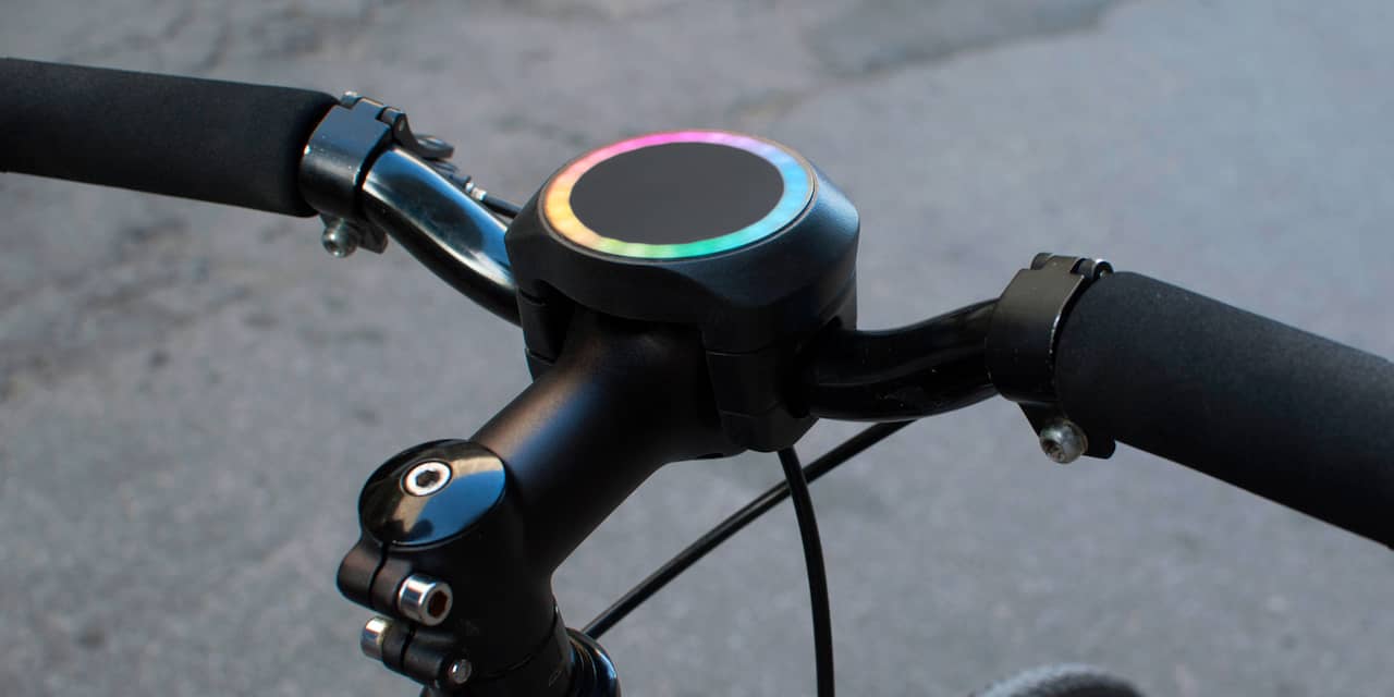 Ronde gadget geeft elke fiets gps-navigatie en diefstalalarm