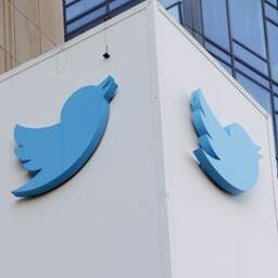 Twitter verkocht in vijf dagen ruim 137.000 blauwe vinkjes