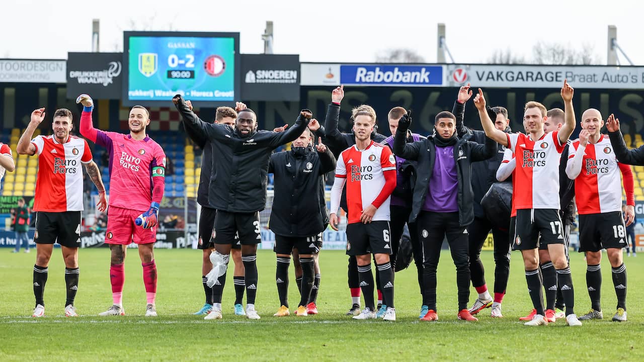 Feyenoord boekte in Waalwijk de derde competitiezege op rij.