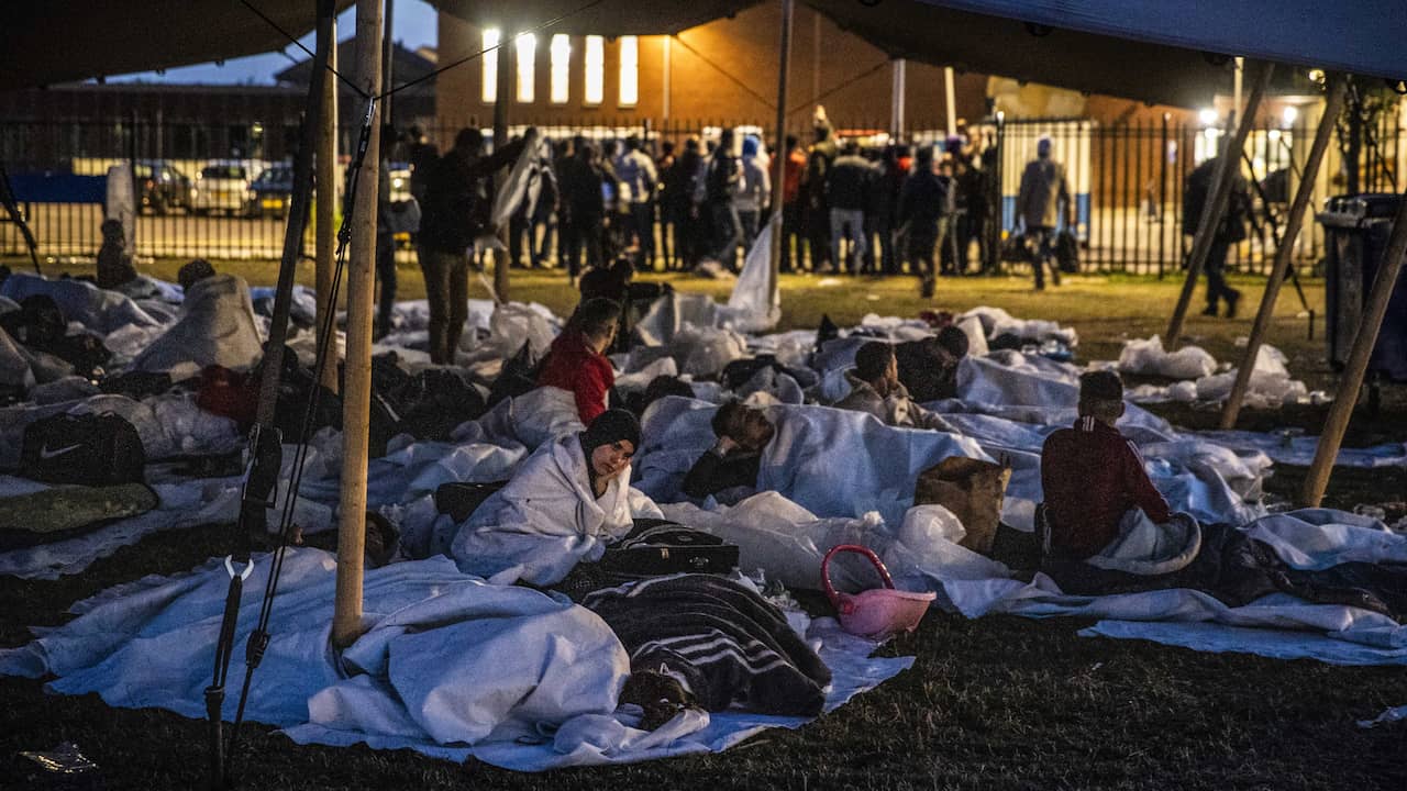 Aid organizations call on Rutte to finally take control of the asylum crisis  NOW