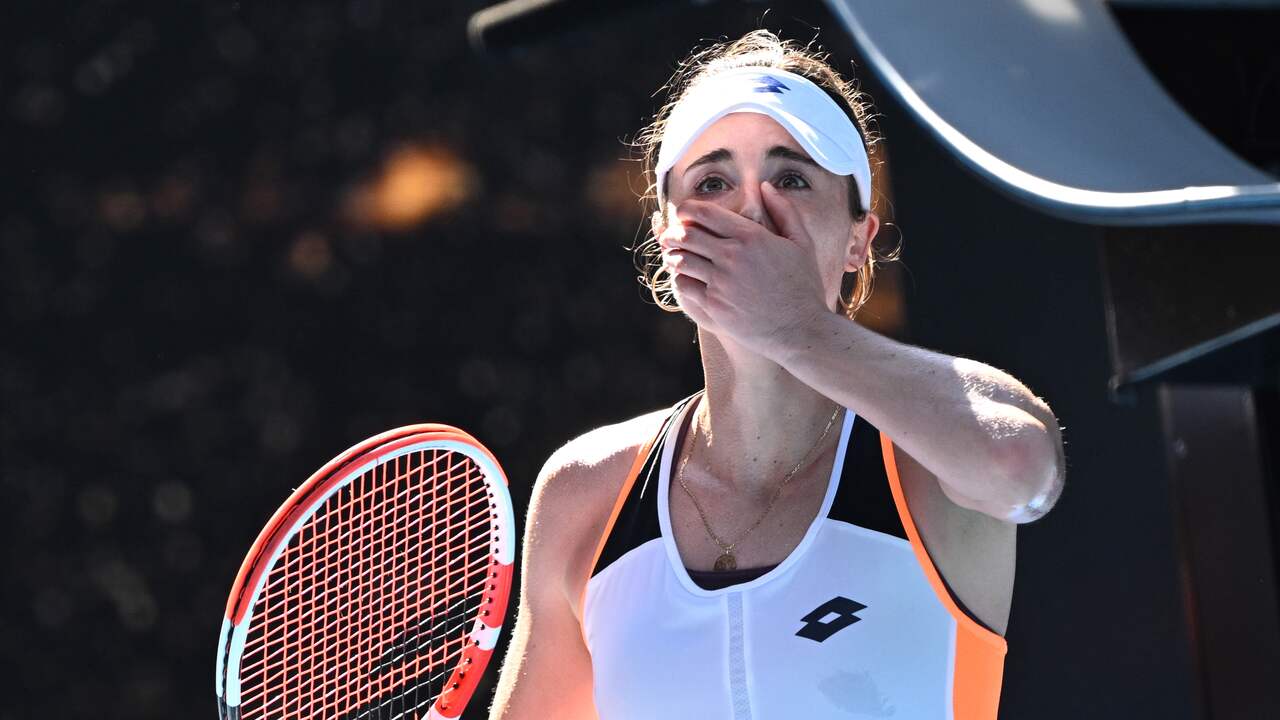 Alizé Cornet kan amper geloven dat ze voor het eerst in haar loopbaan in de kwartfinales van een Grand Slam-toernooi staat.