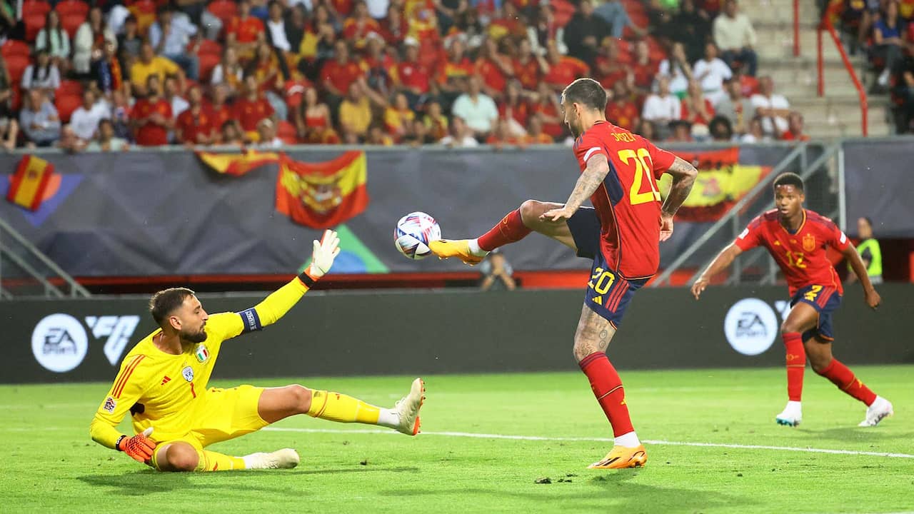 Immagine dal video: Joselu con il gol alla finale della Nations League spagnola