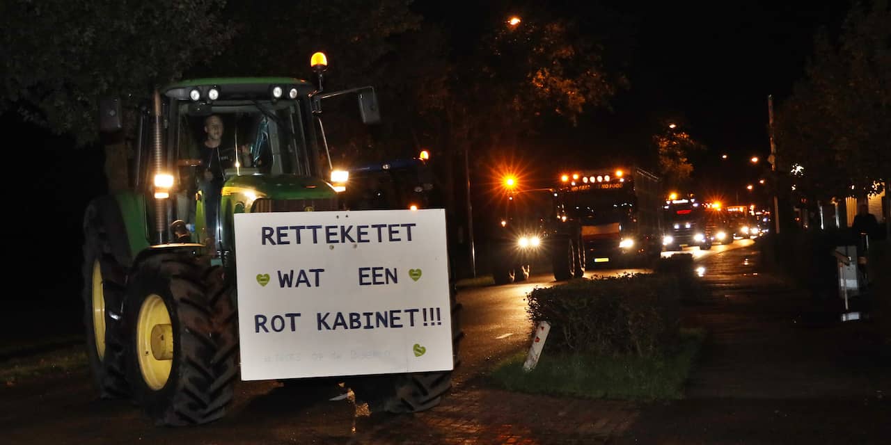 Boeren blokkeren snelwegen rond Utrecht, tractor raakt motoragent op A7