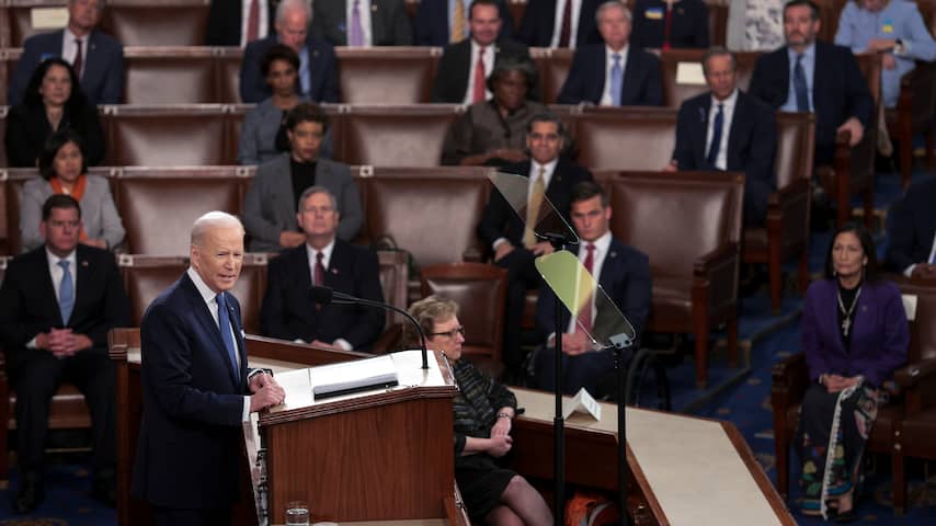 Biden Haalt Uit Naar Poetin En Kondigt 'COVID-19-plan' Aan In State Of ...