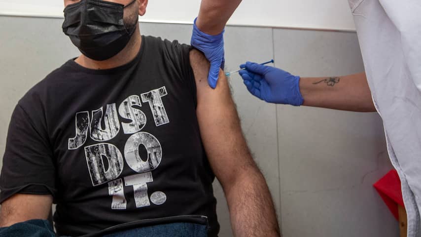 NUcheckt: Bericht over sterfte onder jongeren na vaccinatie in Israël klopt niet