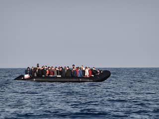 'Afgelopen dagen ongeveer 220 migranten verdronken voor kust Libië'