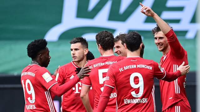 Robert Lewandowski staat nu op 268 doelpunten in de Bundesliga, goed voor de tweede plek op de topscorerslijst aller tijden.