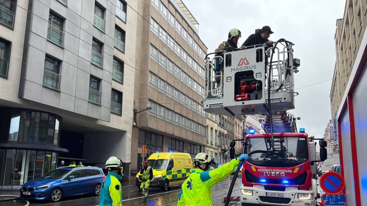 Fire in Brussels squat with 900 migrants in harrowing conditions |  Abroad