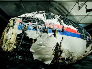 Mogelijke botresten MH17-slachtoffers overgedragen aan Nederland