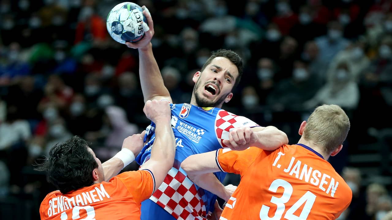 De Nederlandse handballers sloten het EK af met een gelijkspel tegen Kroatië.