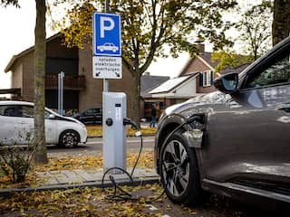 Steeds meer bedrijven kiezen voor elektrische auto's