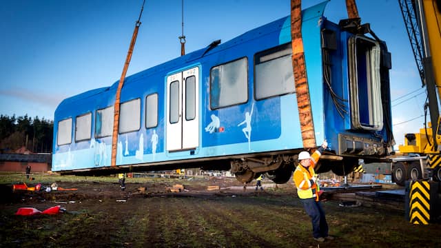 Vanaf zondag weer treinen bij Dalfsen na treinongeluk. Vanaf zondag weer treinen bij Dalfsen na treinongeluk.