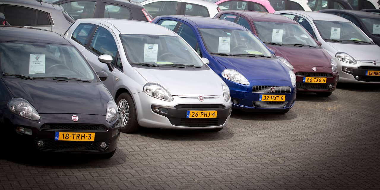 Autoverkopers kopen meer auto's in vanwege bpm-stijging
