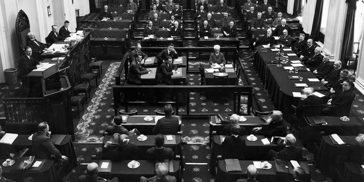 Met zeventien partijen evenaart de Tweede Kamer het record uit 1918