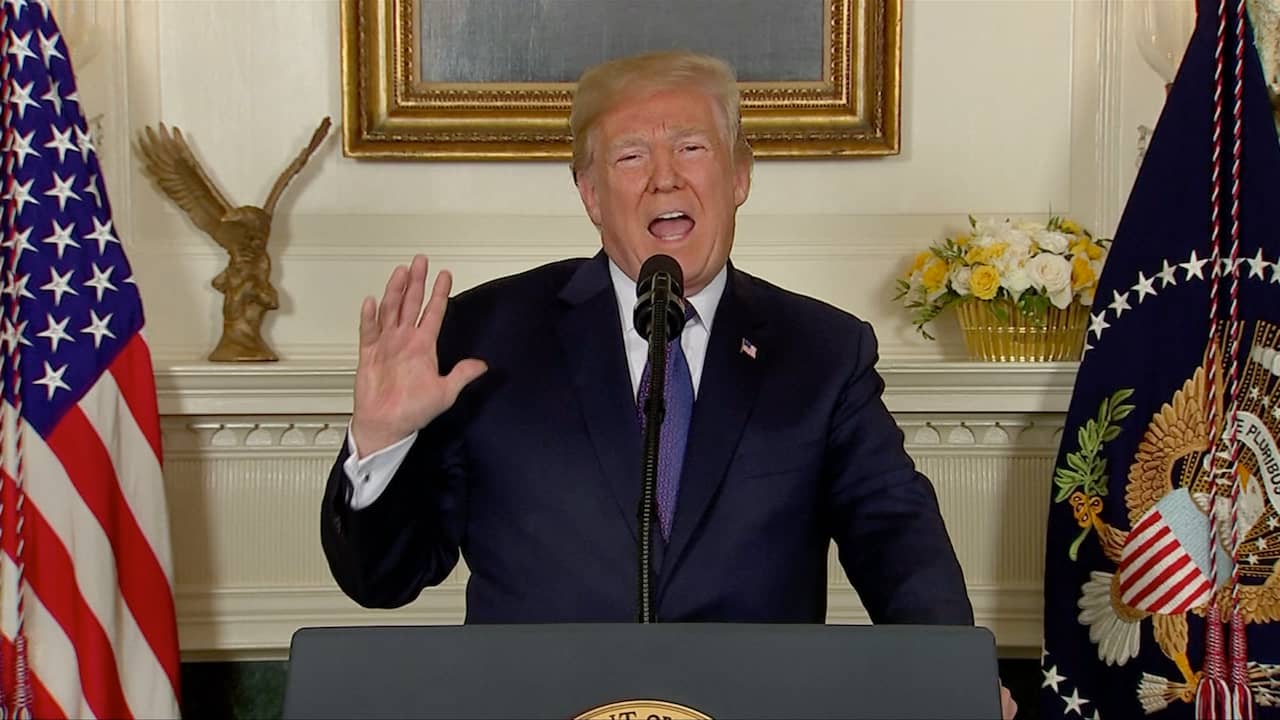 Beeld uit video: Trump licht aanval VS op doelen in Syrië toe