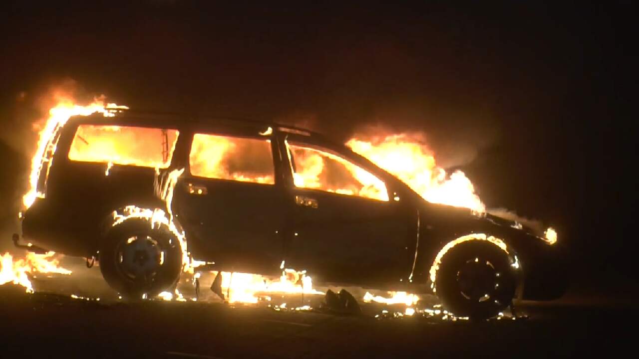Beeld uit video: Autobranden teisteren Utrecht 