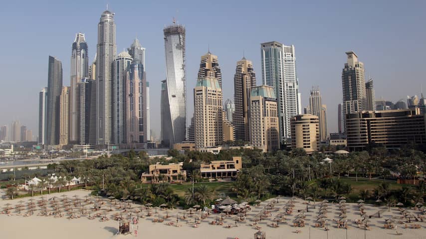Dubai maakt plannen voor ontwikkeling grootste vliegveld ter wereld