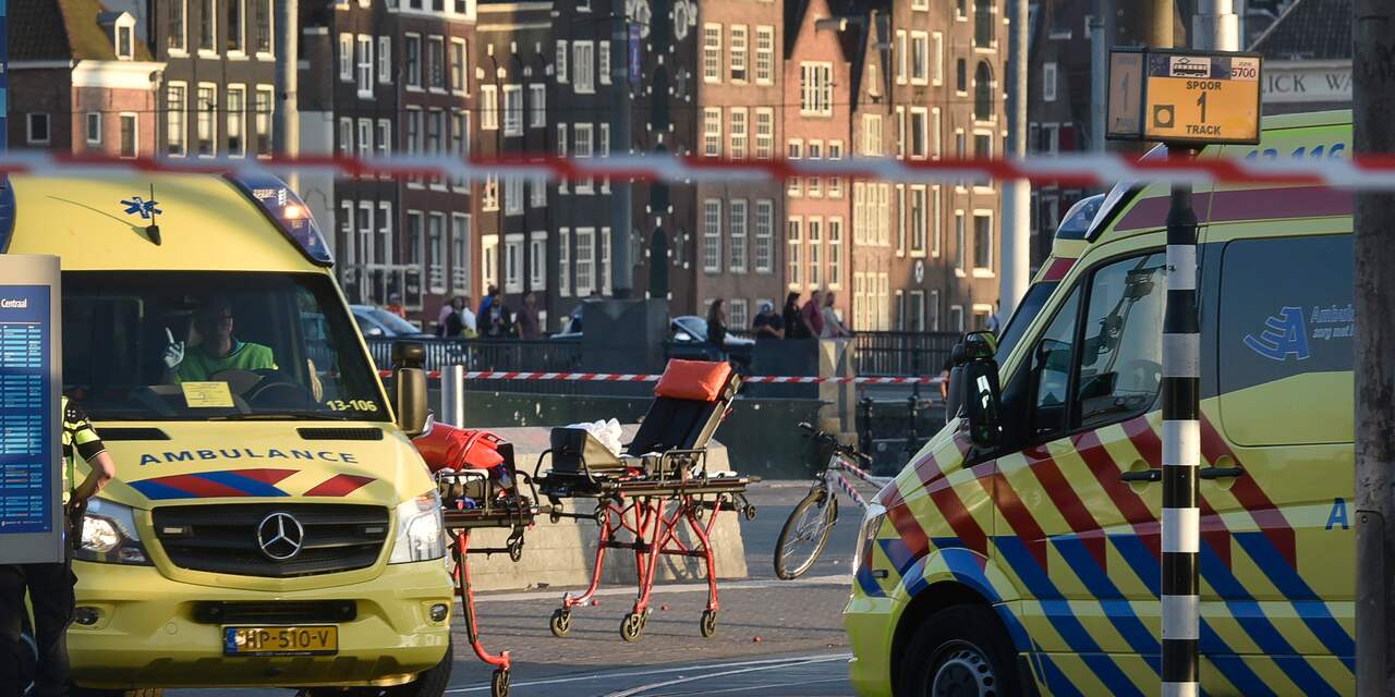 Agent ontslagen na lekken informatie over aanrijding Stationsplein Amsterdam