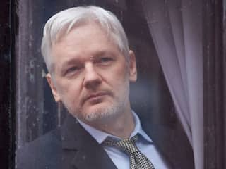 Twitter-account Julian Assange om onbekende reden even verdwenen