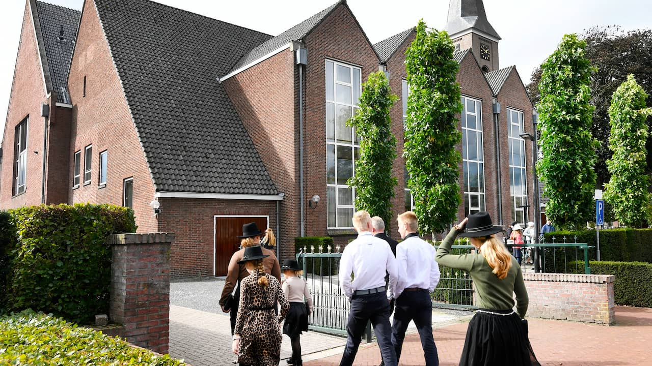 Little understanding of government parties for Staphorst church service with 600 people |  NOW