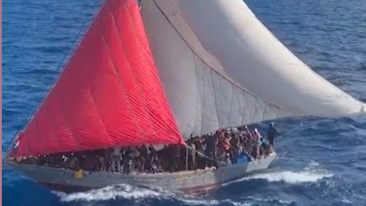 Beeld uit video: Kustwacht VS vindt honderden Haïtianen op boot