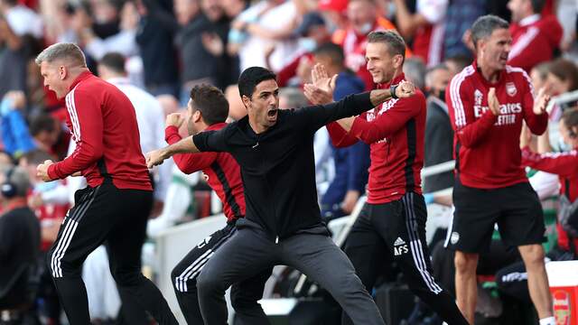 Trainer Mikel Arteta is dolblij met de 2-0 van Arsenal.