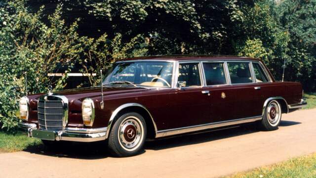 Mercedes-Benz bracht de cruisecontrol in 1962 als eerste naar Europa.