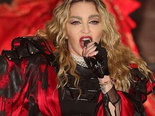 Madonna krijgt toestemming twee kinderen te adopteren