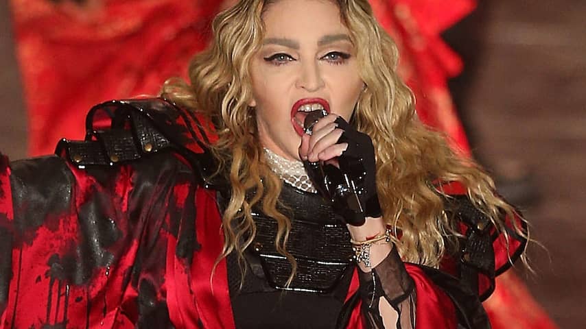 Naaktfoto's 18-jarige Madonna worden geveild