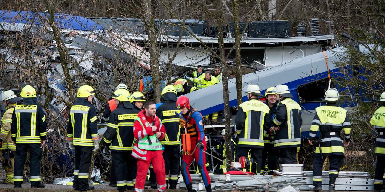 Doden en veel gewonden bij botsing twee treinen in Duitsland