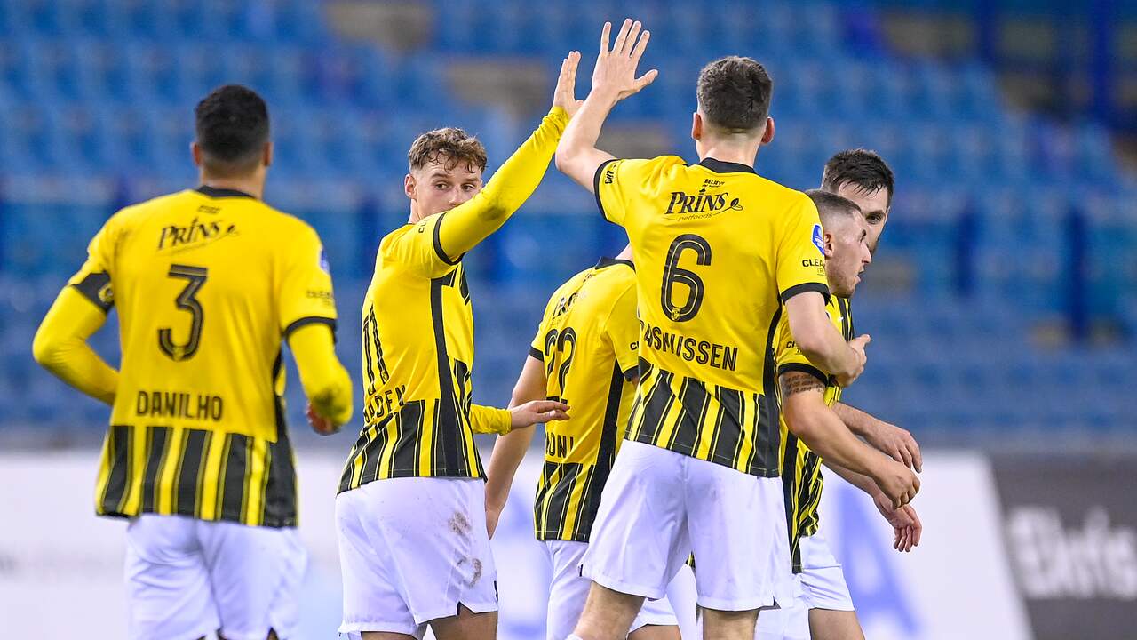 Vitesse kwam met de schrik vrij tegen Sparta Rotterdam door een hoogstandje van Nikolai Baden Frederiksen.