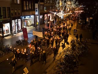 In beeld: de fakkeltocht in Groningen