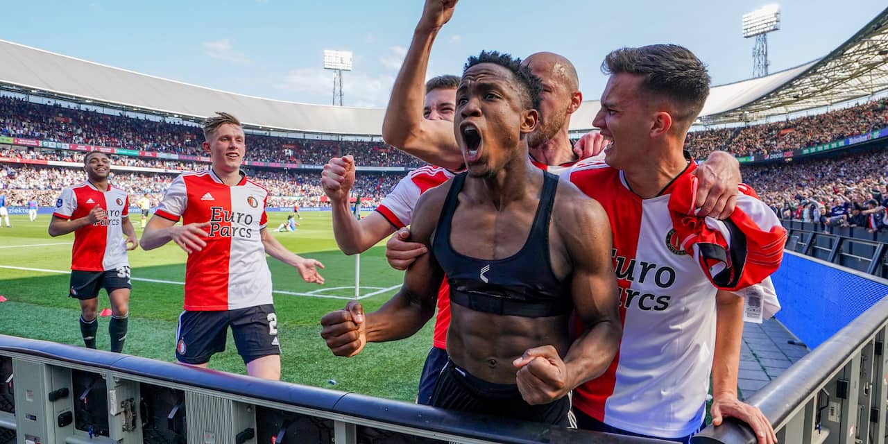 Feyenoord staat op punt om Sinisterra voor recordbedrag aan Leeds te verkopen