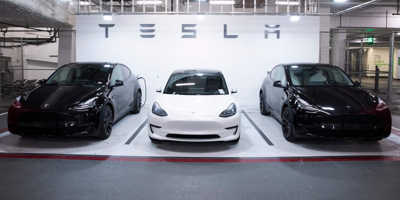 SKODA zoeft Tesla voorbij als meest verkochte elektrische auto
