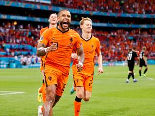 Oranje zeker van achtste finales en groepswinst EK door zege op Oostenrijk