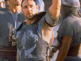 Gladiator-harnas van Russell Crowe levert 80.000 euro op
