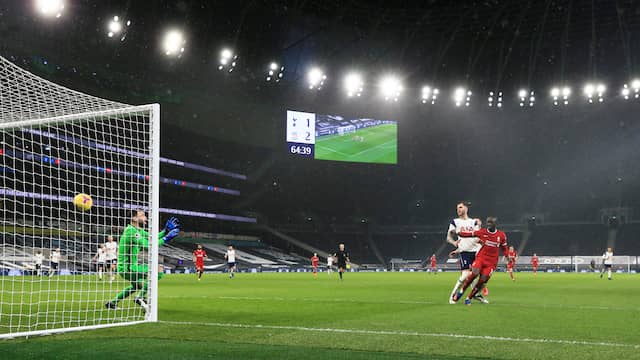 Sadio Mané schiet de 3-1 binnen.
