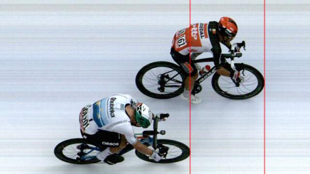 Het verschil tussen Caleb Ewan en Giacomo Nizzolla op de meet.