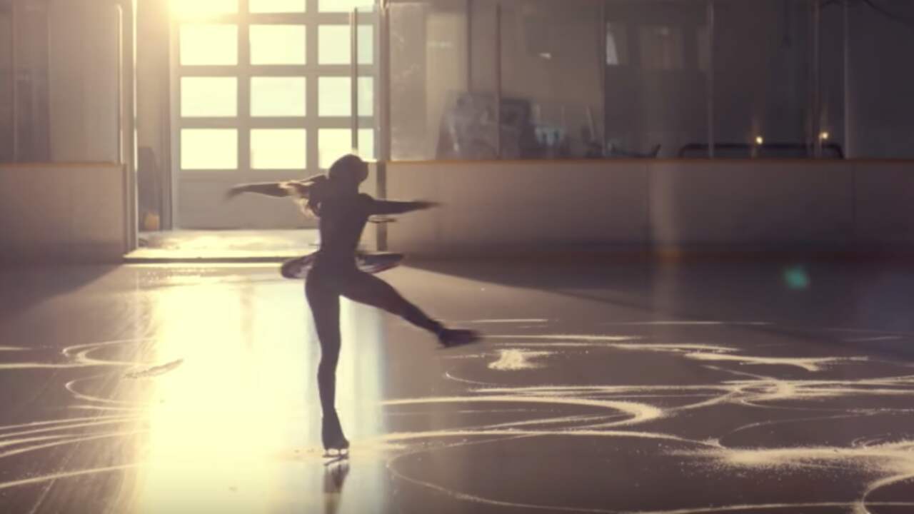 Bekijk hier de trailer van Spinning Out