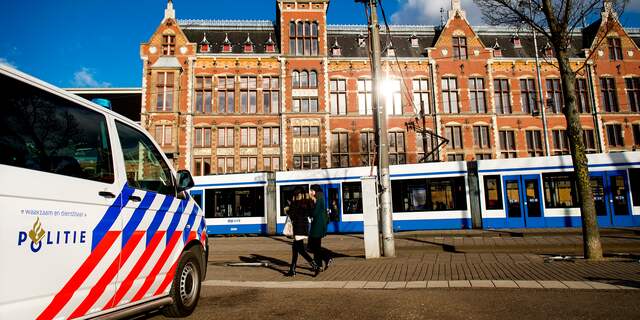 Compleet negeren die verraders.