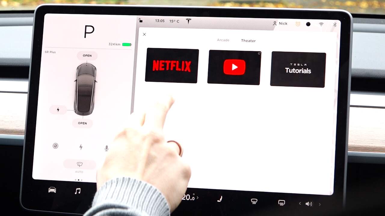 Van 'Caraoke' tot Netflix: Dit is nieuw in de Tesla