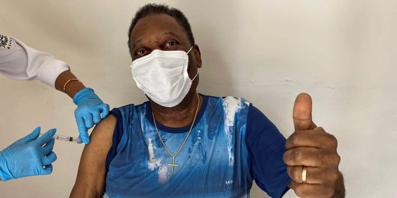 Pelé na twee weken chemotherapie ontslagen uit ziekenhuis in São Paulo